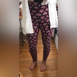 LulaRoe Tween Leggings adult  small